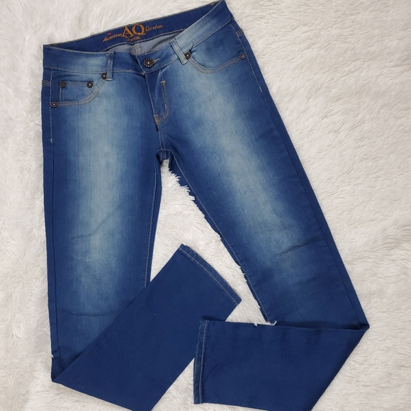 AQ FADED WASH BOHO EMBELLISHED SKINNY JEANS - Picture 3 of 15